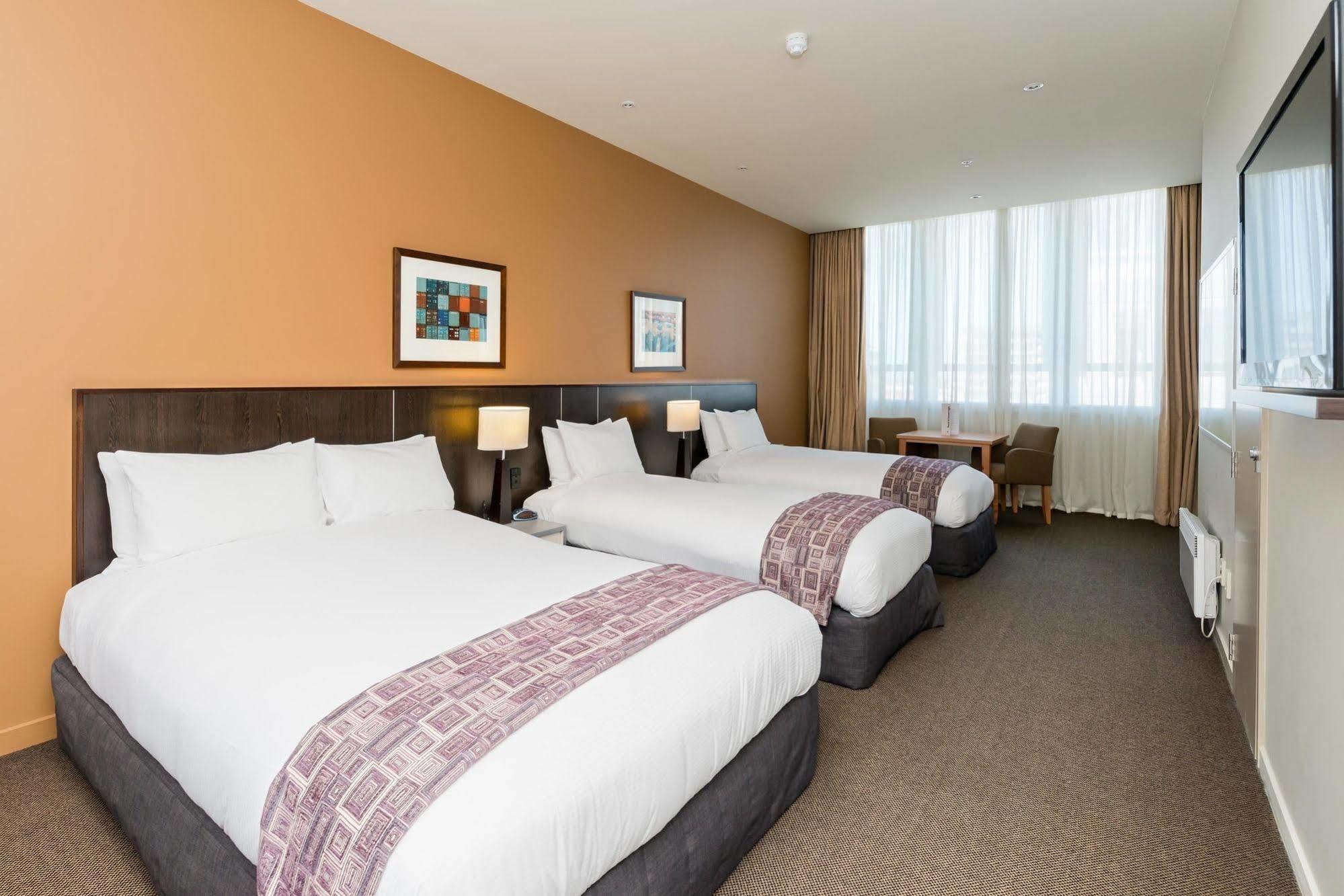 Scenic Hotel Dunedin City Exterior photo